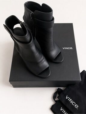 Vince Brigham Black Leather Peep Toe Booties Made in Italy Size 9